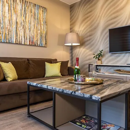 Apartment Luxuswohnung Mit Tiefgarage In Nähe Messe-bmw-porsche-dhl-flughafen
