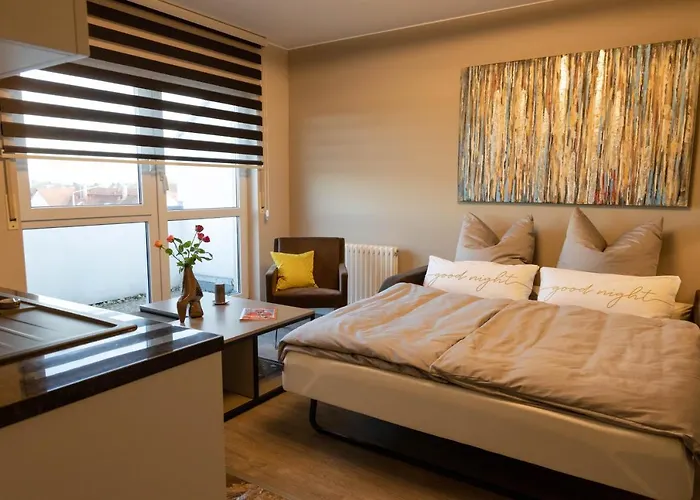 Deluxe Mit Tiefgarage In Nähe Messe-bmw-porsche-dhl-flughafen-flugzeugwerk Der Deutsche Aircraft Apartment